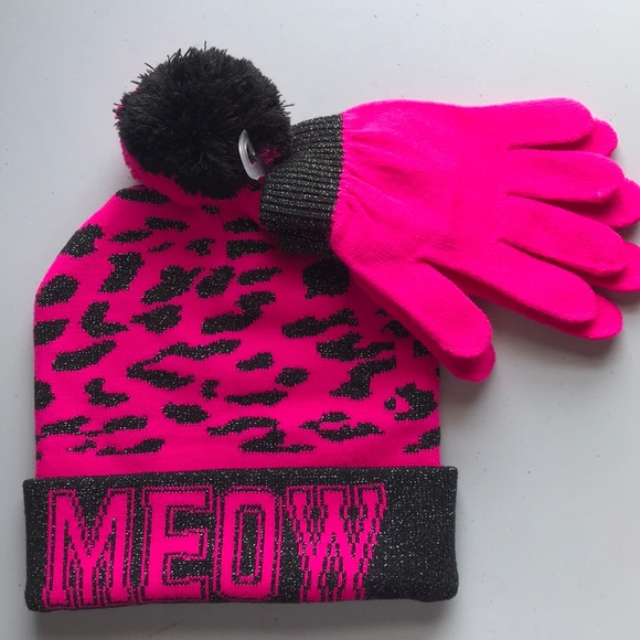 Faded Glory Other - Girl’s Animal Print Knit Beanie Cap & Gloves Set